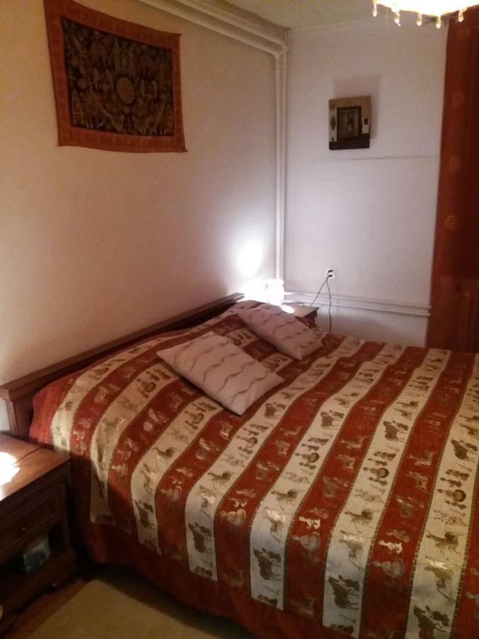 Chambres D'Hotes Chez Pierrot Et Flo Vugelles-La Mothe Luaran gambar