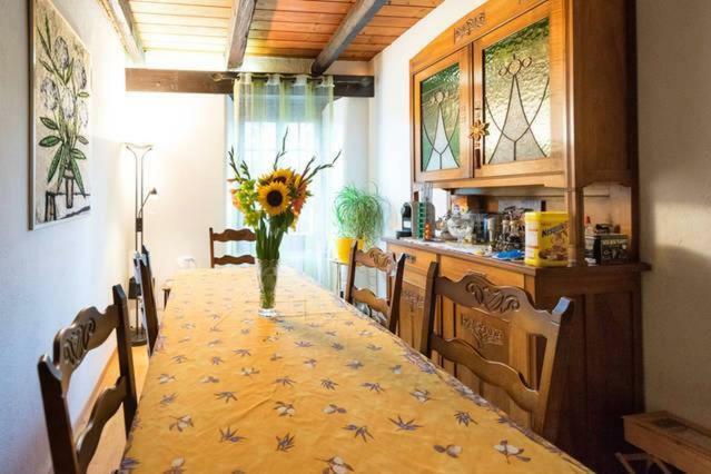 Chambres D'Hotes Chez Pierrot Et Flo Vugelles-La Mothe Luaran gambar
